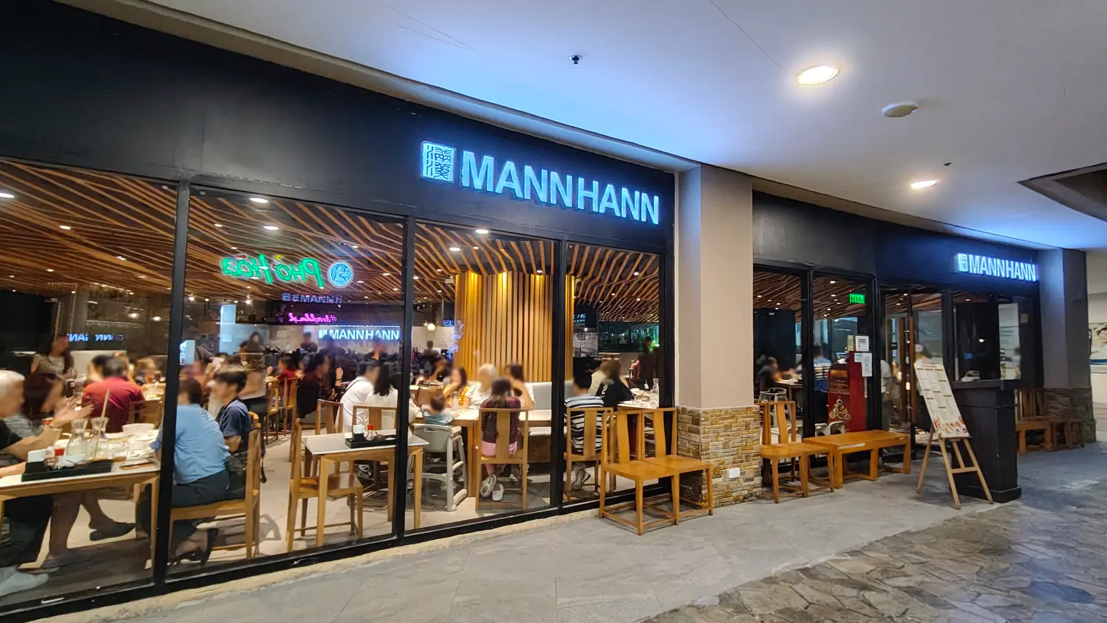 MANN HANN in TriNoma